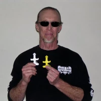 James Keating (Джеймс Китинг)